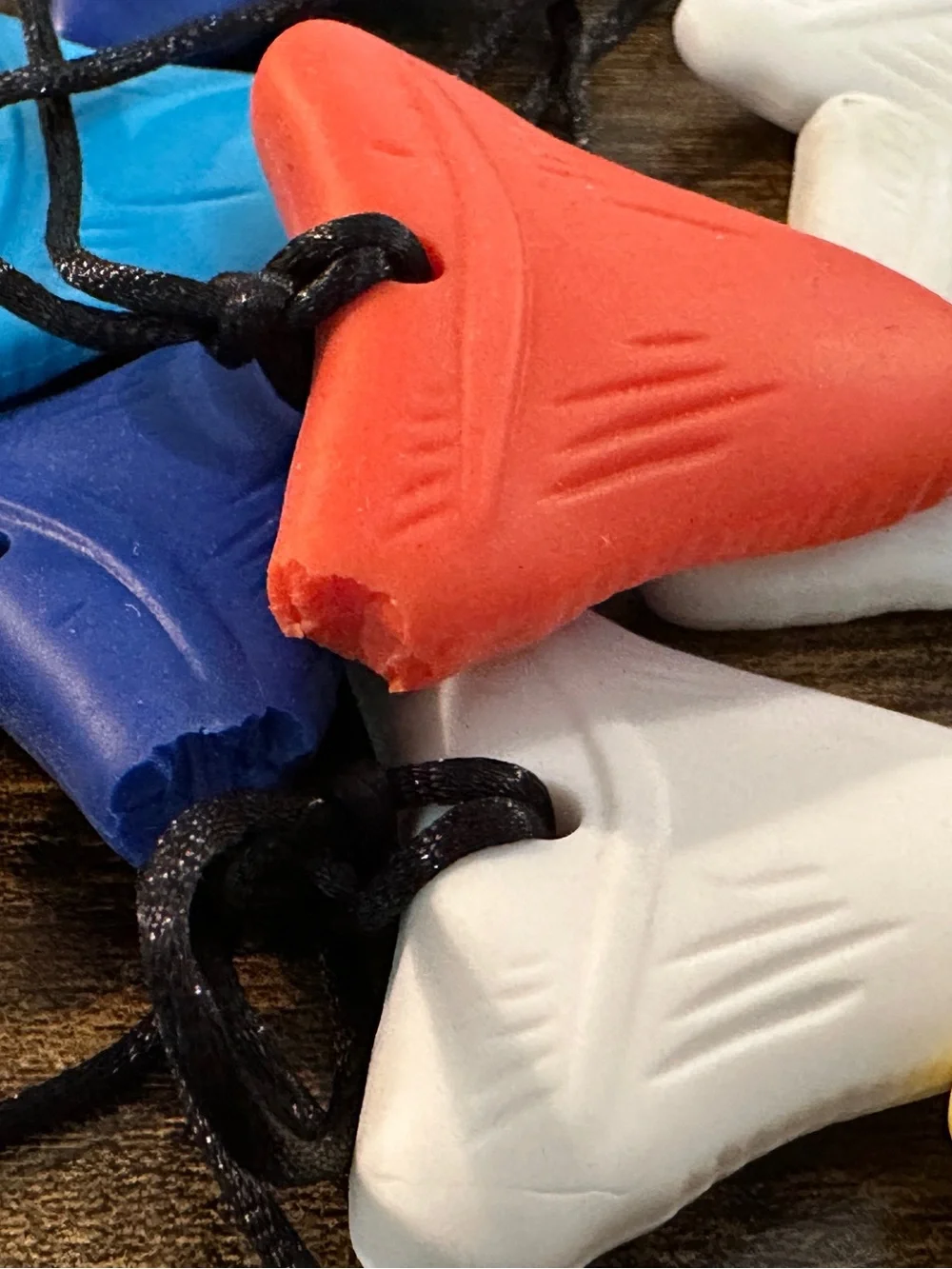 10 Chewy Silicone Necklaces Colorful OT Sensory School Shark Teeth ADHD READDESC